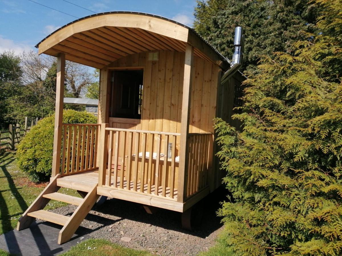 Lucker Mill Shepherds Huts Екстер'єр фото
